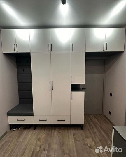 Шкаф распашной створчатый