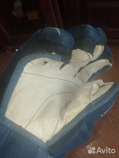 Краги хоккейные