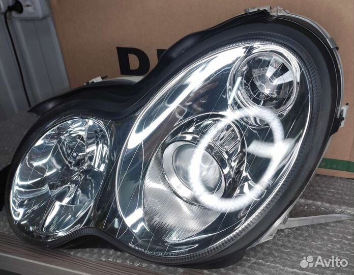 Фара Mercedes W203 ксенон