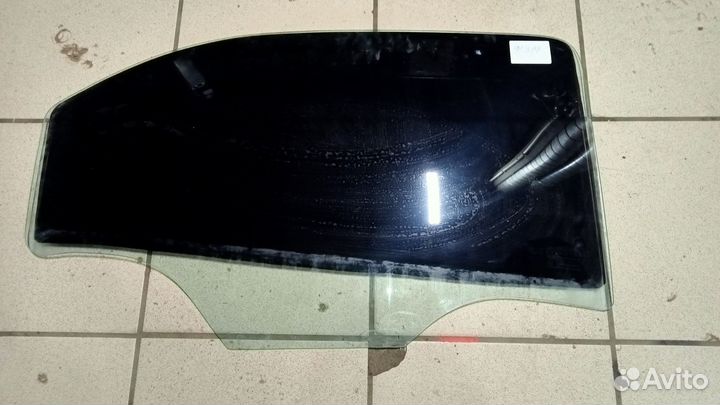 Стекло заднее правое Шевроле Кобальт