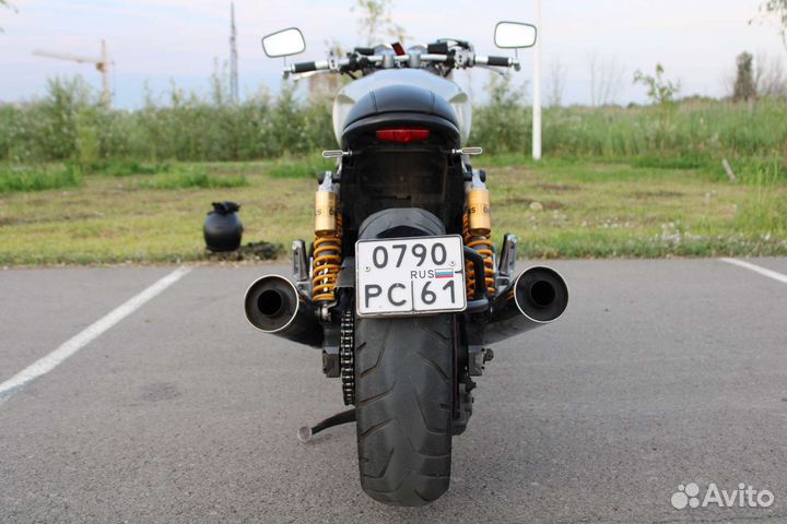 Yamaha xjr 1200 cafe racer