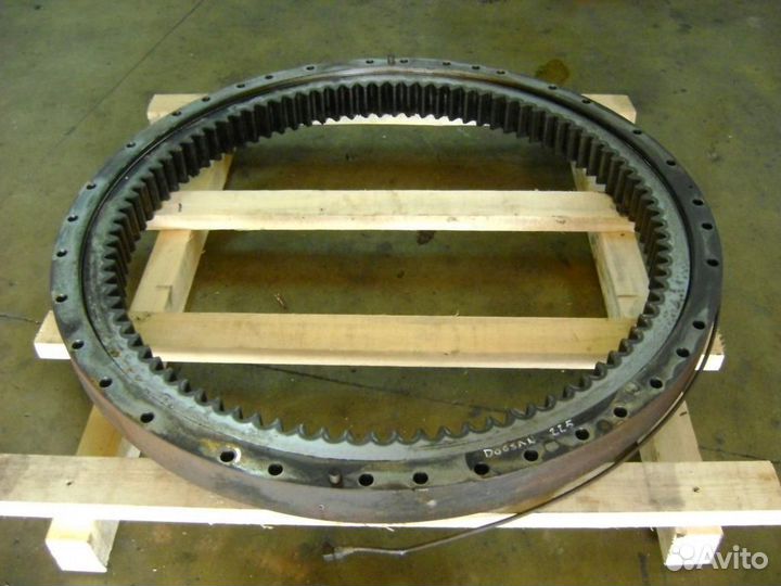 Круг поворота Дусан Solar 225