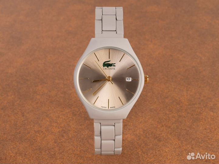 Женские часы Lacoste