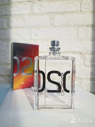 Escentric molecules 02