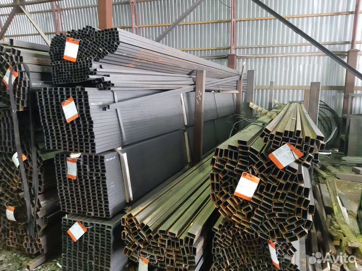 Профильная труба 40202мм в Наличии