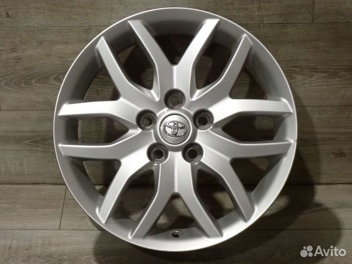 Оригинальные диски R17 на Toyota Camry