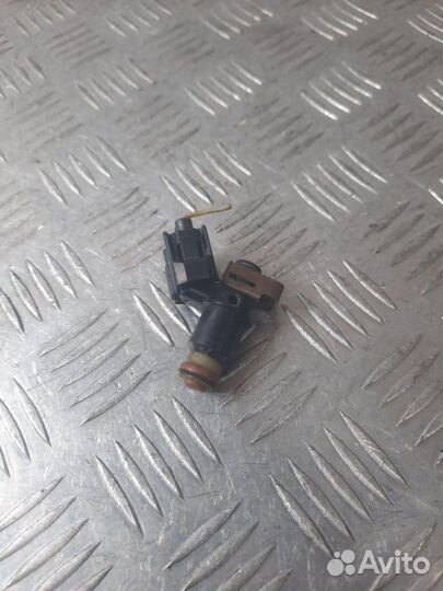 Форсунка Honda Civic 1.6 D16W1 2002