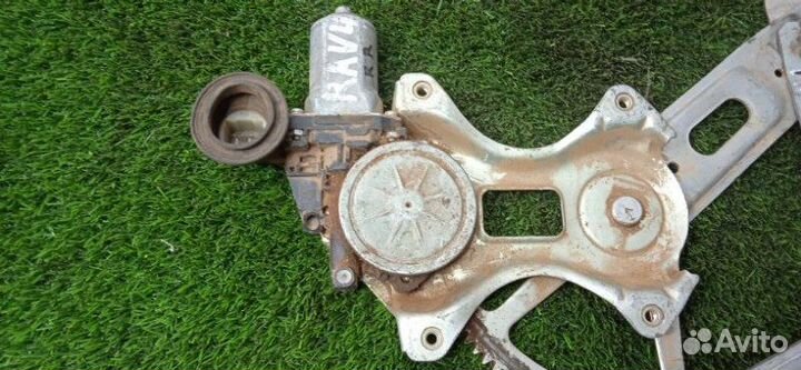 Механизм стеклоподъемника задний правый Toyota