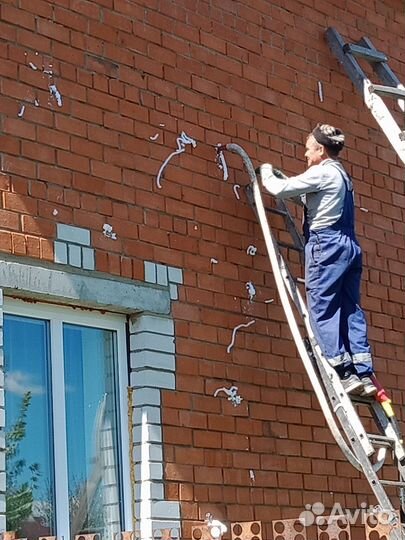 Утепление пеноизолом. Гидроизоляция жидкая резина