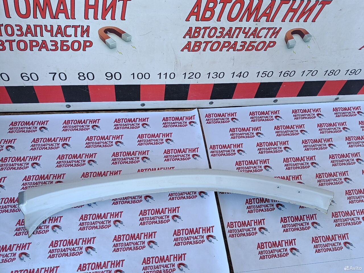 Стойка крыши левая Фольксваген Поло 6