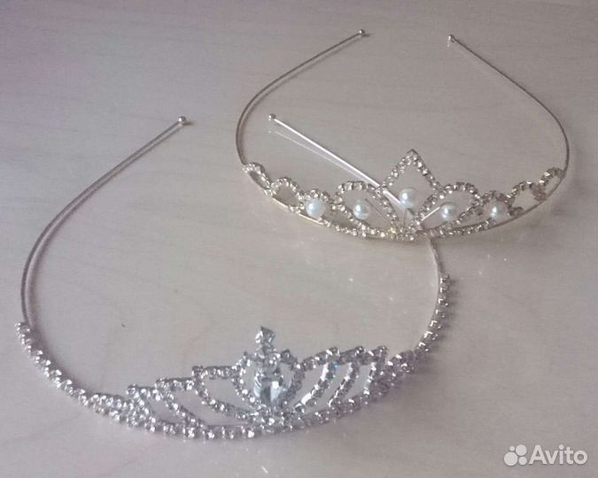 Диадема со стразами