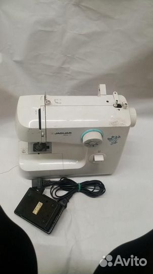 Швейная машинка Jaguar 121