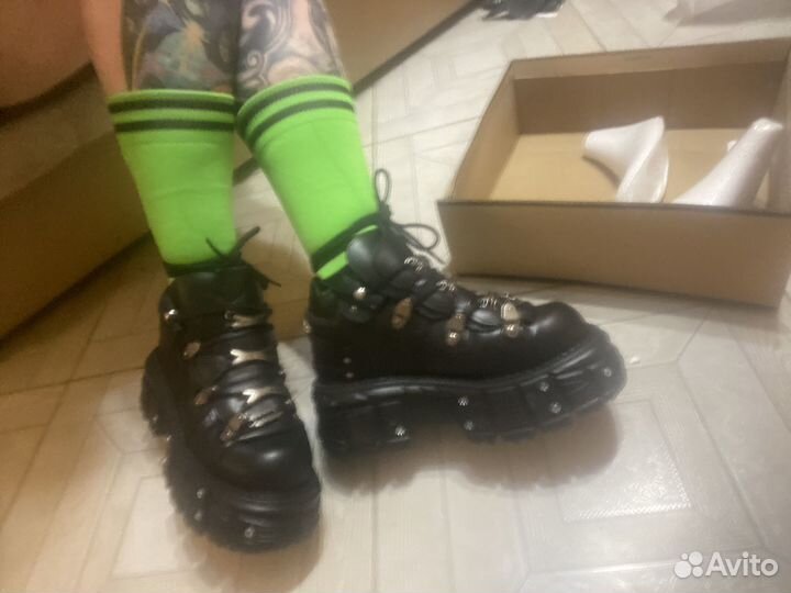 Масивные модные кросовки-ботинки 8см подошва