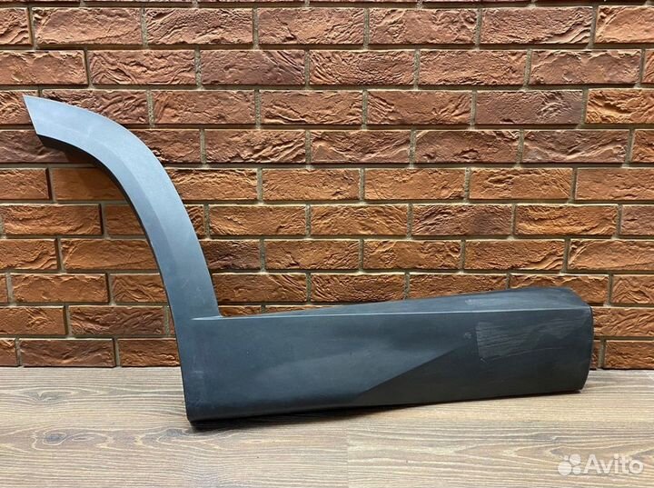 Накладка двери задней правой Hyundai Tucson 2021+