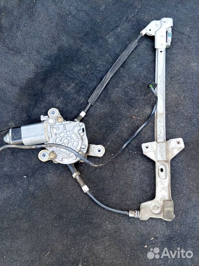 Электростеклоподъемник Ауди 100 с4