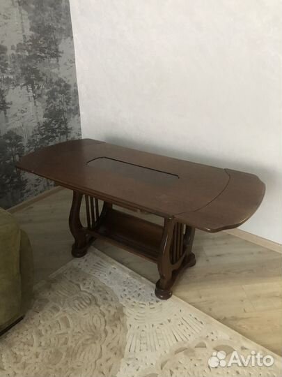 Стол из натурального дерева бу