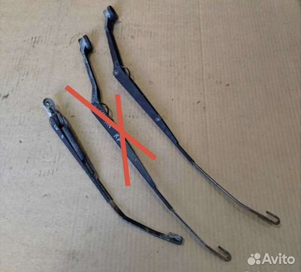 Поводок дворника Mazda MPV LV 1988-1999