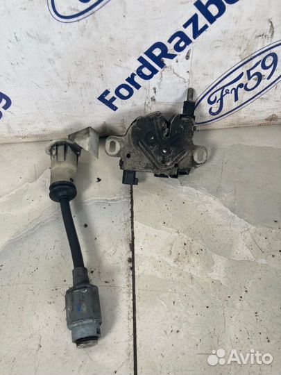 Замок капота Ford Focus 2 CB4 2008-2011