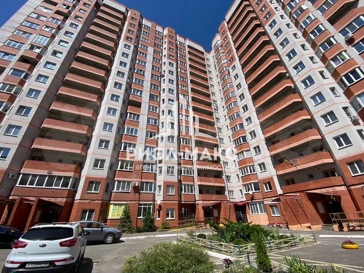 2-к. квартира, 83,5 м², 7/16 эт.