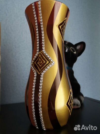 Ваза и лимонница