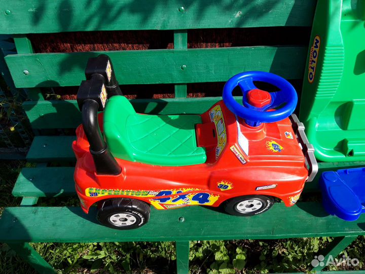 Машинка-каталка