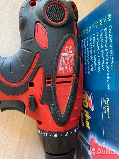Шуруповерт Wortex DR1023D