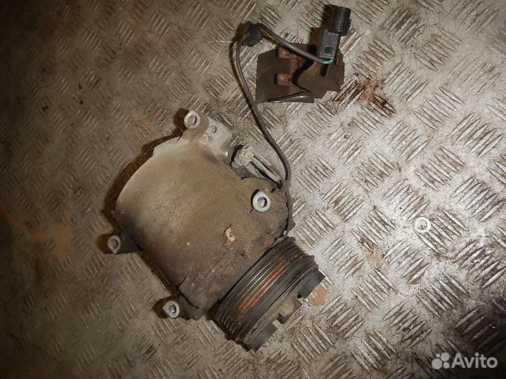 Компрессор системы кондиционирования Mitsubishi Ou