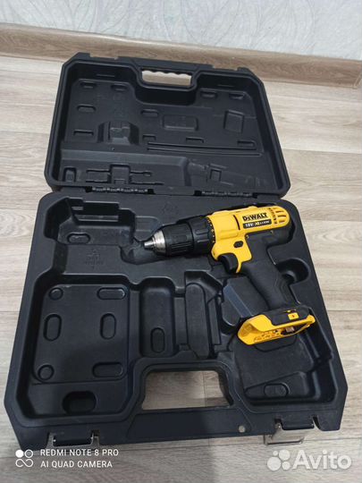 Шуруповерт DeWalt DCD771