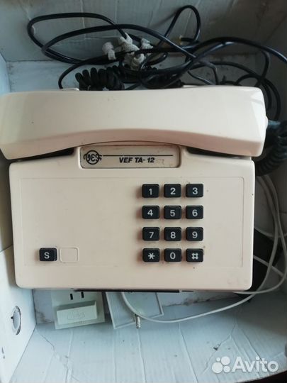 Телефон стационарный кнопочный