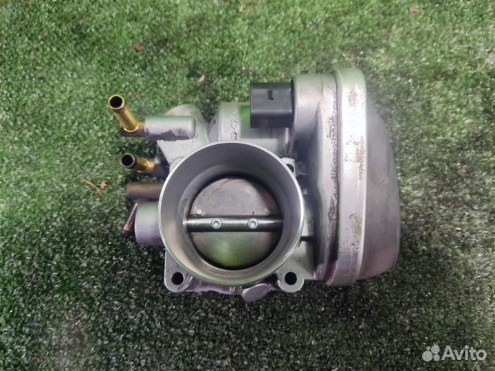 Дроссельная заслонка volkswagen Golf Plus 2008