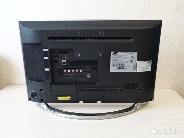 Телевизор samsung SMART tv 22 бу ремонт или на зап