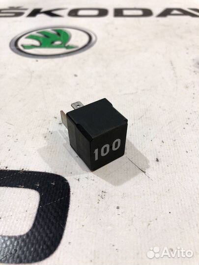 Реле Skoda Octavia A5 (1Z) 2011