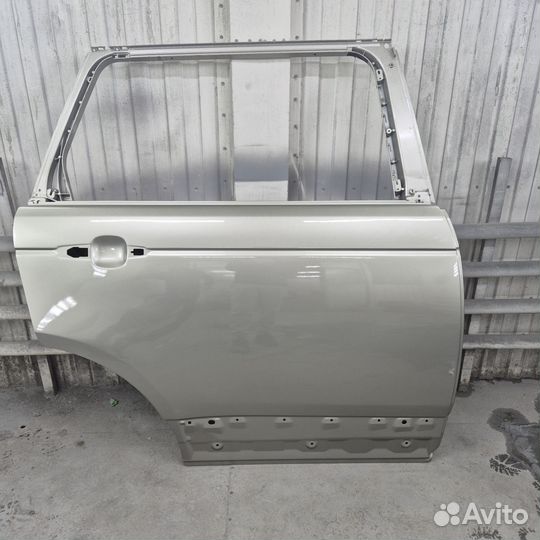 Задняя правая дверь Land Rover Vogue 4 l405 long