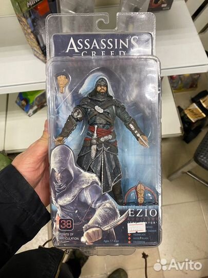 Коллекционная фигурка Assassins