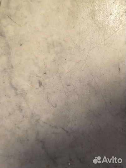 Продаю антикварный столик