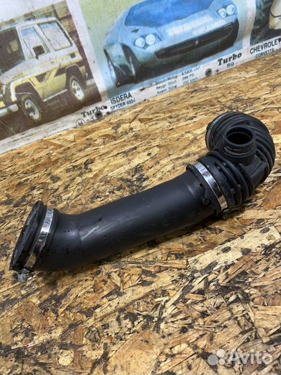 Патрубок воздушный Опель Астра J