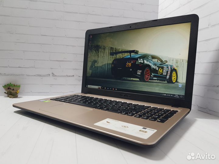 Нoутбук Asus 2видеокарты/12Gb/SSD гарантия