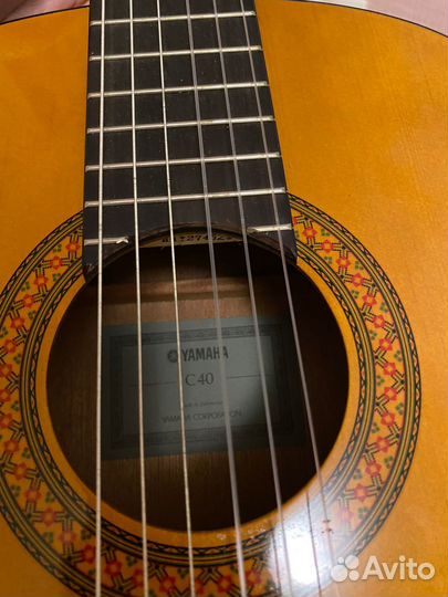 Гитара yamaha С40