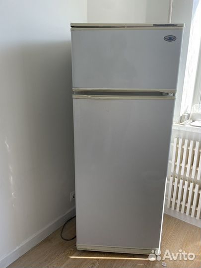Холодильник атлант бу