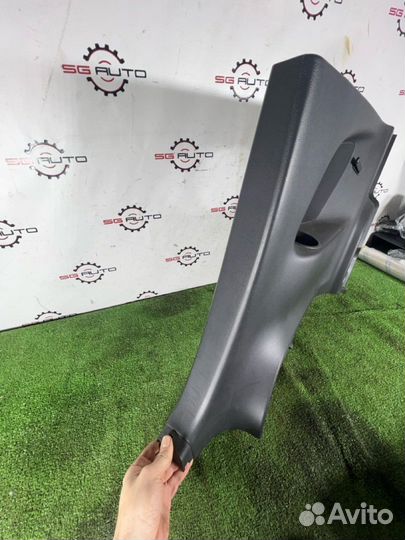 Обшивка салона задняя правая Toyota Celica ZZT231