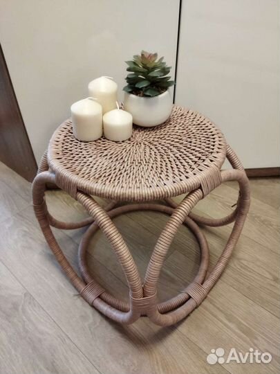 Плетёный столик