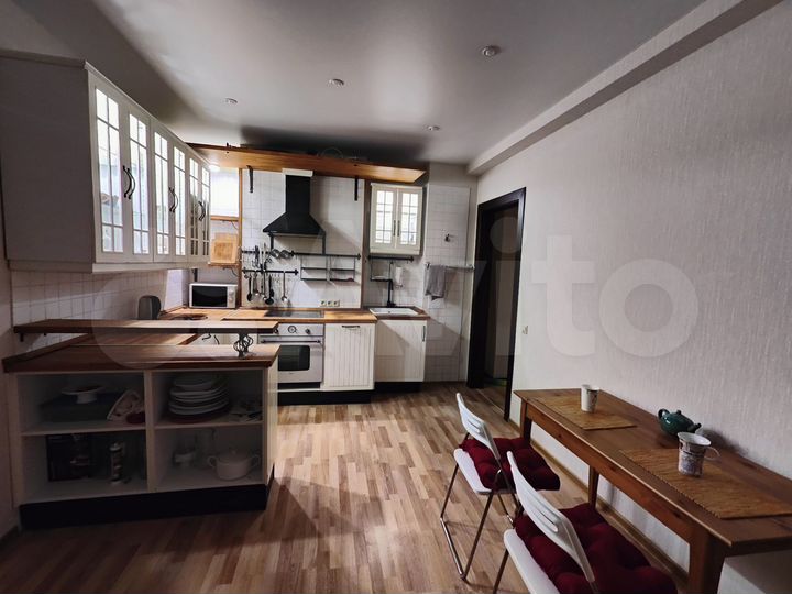 2-к. квартира, 58 м², 4/13 эт.