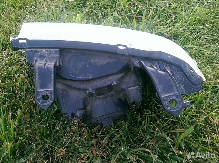 Фара Mitsubishi EK-Wagon, правая в Иркутске