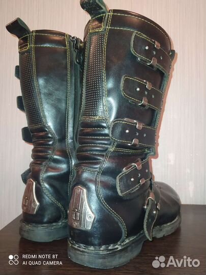 Мотоботинки, мотоботы Icon