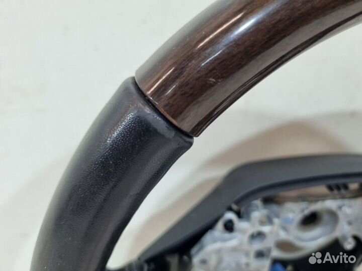 Руль Toyota Land Cruiser 200 2016-2022