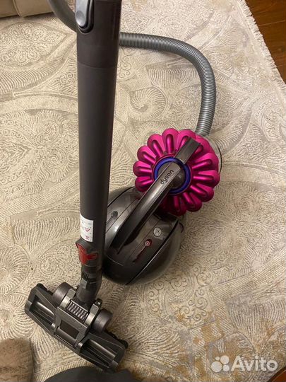 Пылесос dyson