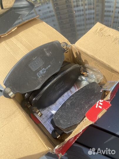 Тормозные колодки TRW (ford mondeo 3) 2 пары