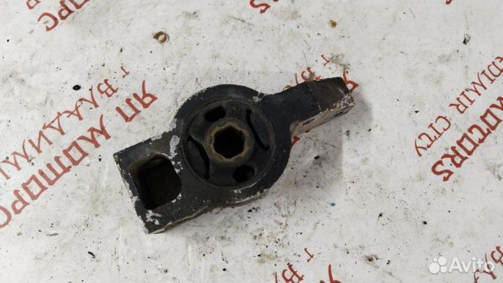 Сайлентблок Volkswagen Golf 6 BLF 2011