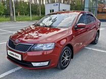 Skoda Rapid 1.6 AT, 2015, 143 831 км, с пробегом, цена 949 000 руб.