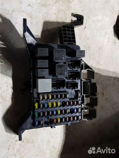 Блок предохранителей Форд Мондео 3 Ford Mondeo 3